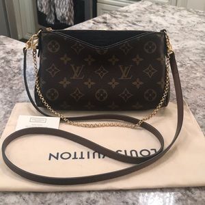 😍 LOUIS VUITTON PALLAS CLUTCH
